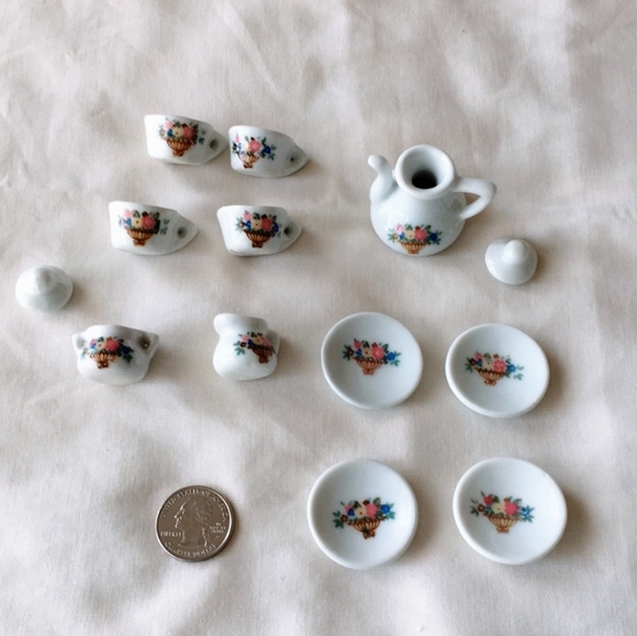 Vintage Miniature 13 Piece Floral Tea Set - Picture 2 of 7